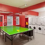 Deluxe Room 2 Louise House Summer Youth Accommodation